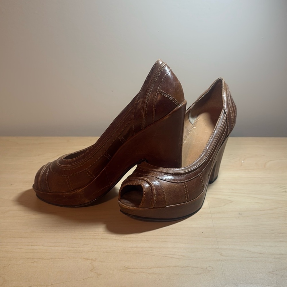 Frye Iris Pump 8.5